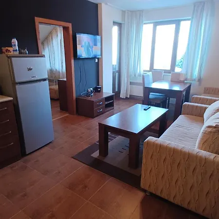 лъки 25 Apartment *